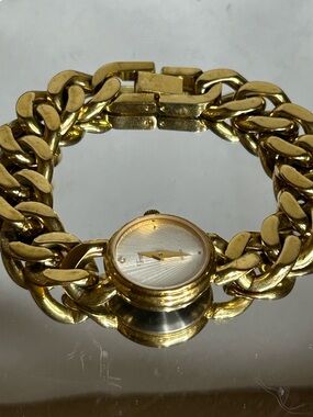 Vintage Timex Ladies Quartz Diamond Watch Cuban Gold Link Bracelet Sm 22mm Case